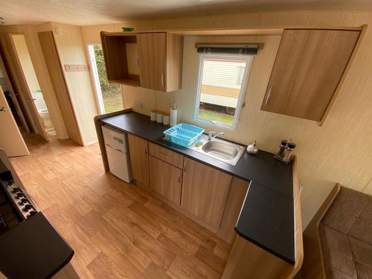3 Bed 8 Berth Caravan In California Cliffs - M1 غريت يورماوث المظهر الخارجي الصورة