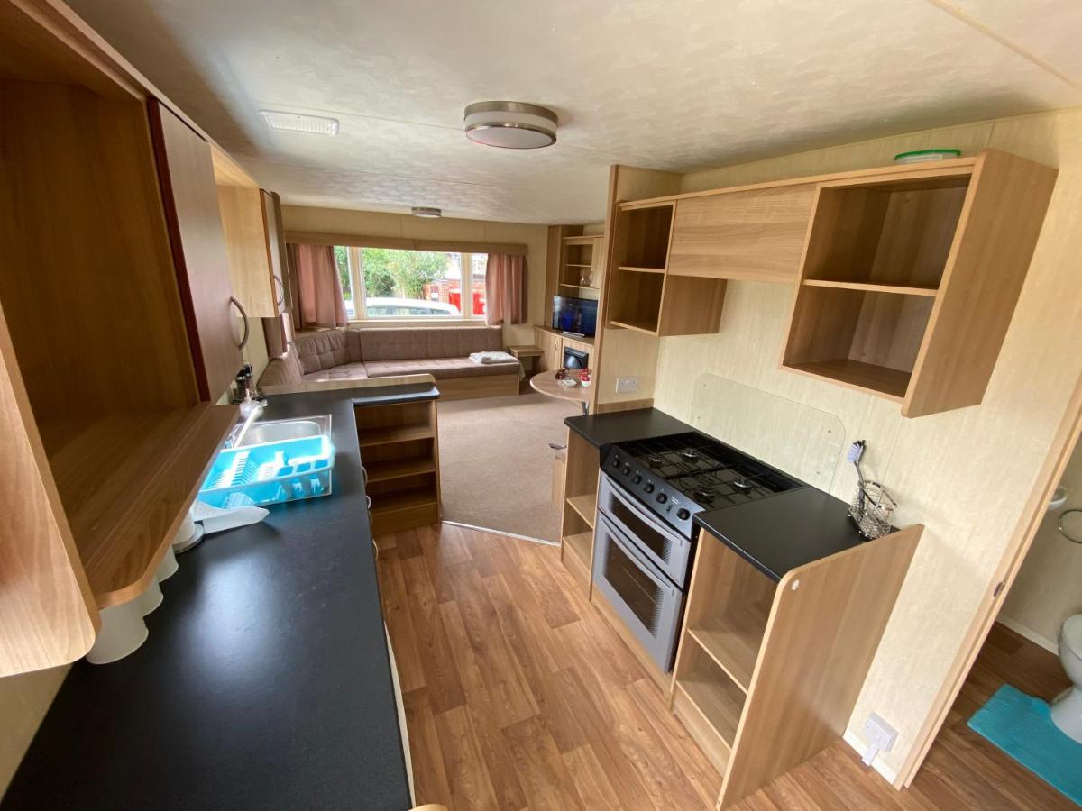 3 Bed 8 Berth Caravan In California Cliffs - M1 غريت يورماوث المظهر الخارجي الصورة