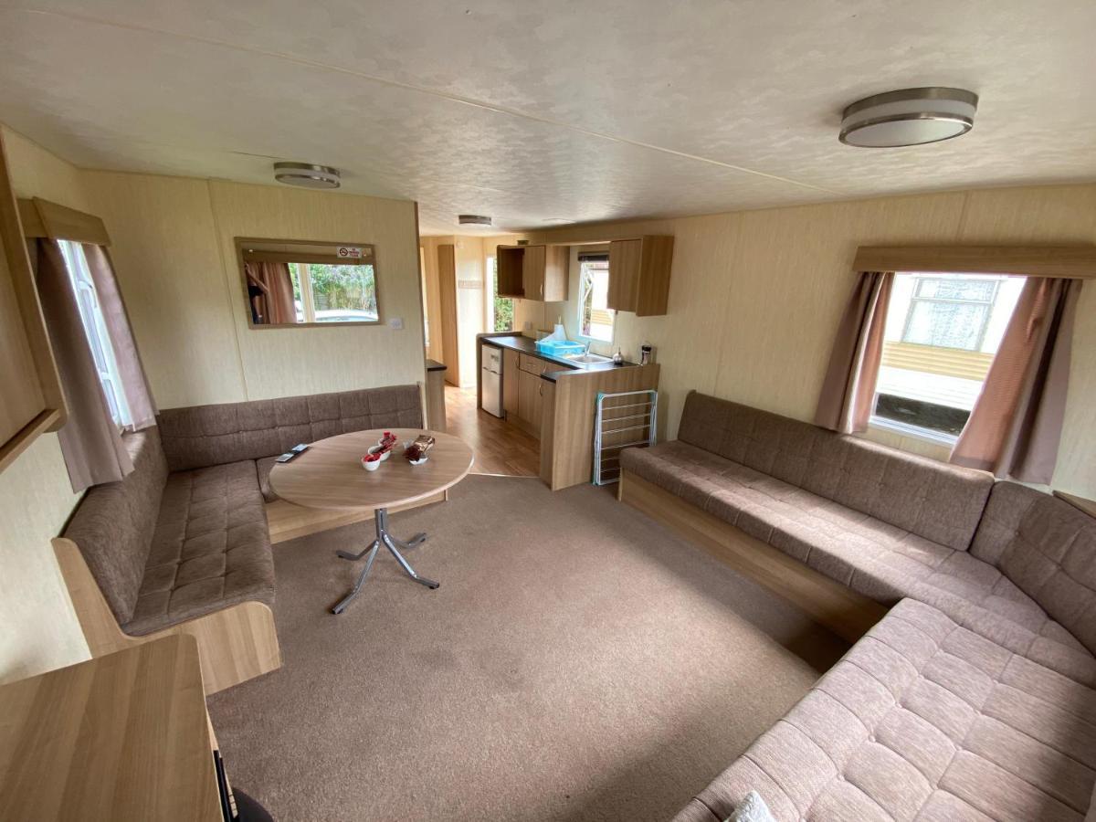 3 Bed 8 Berth Caravan In California Cliffs - M1 غريت يورماوث المظهر الخارجي الصورة