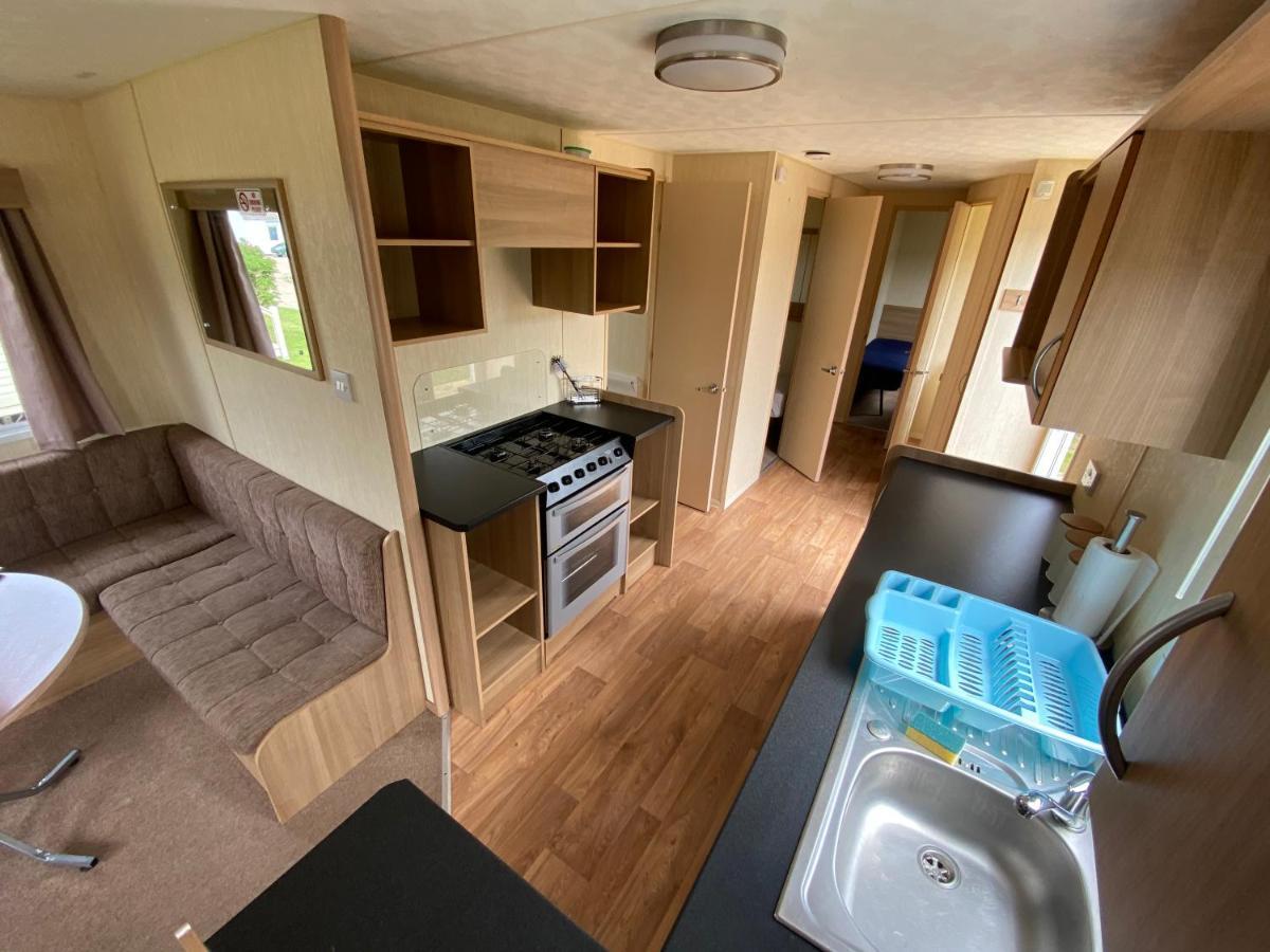 3 Bed 8 Berth Caravan In California Cliffs - M1 غريت يورماوث المظهر الخارجي الصورة
