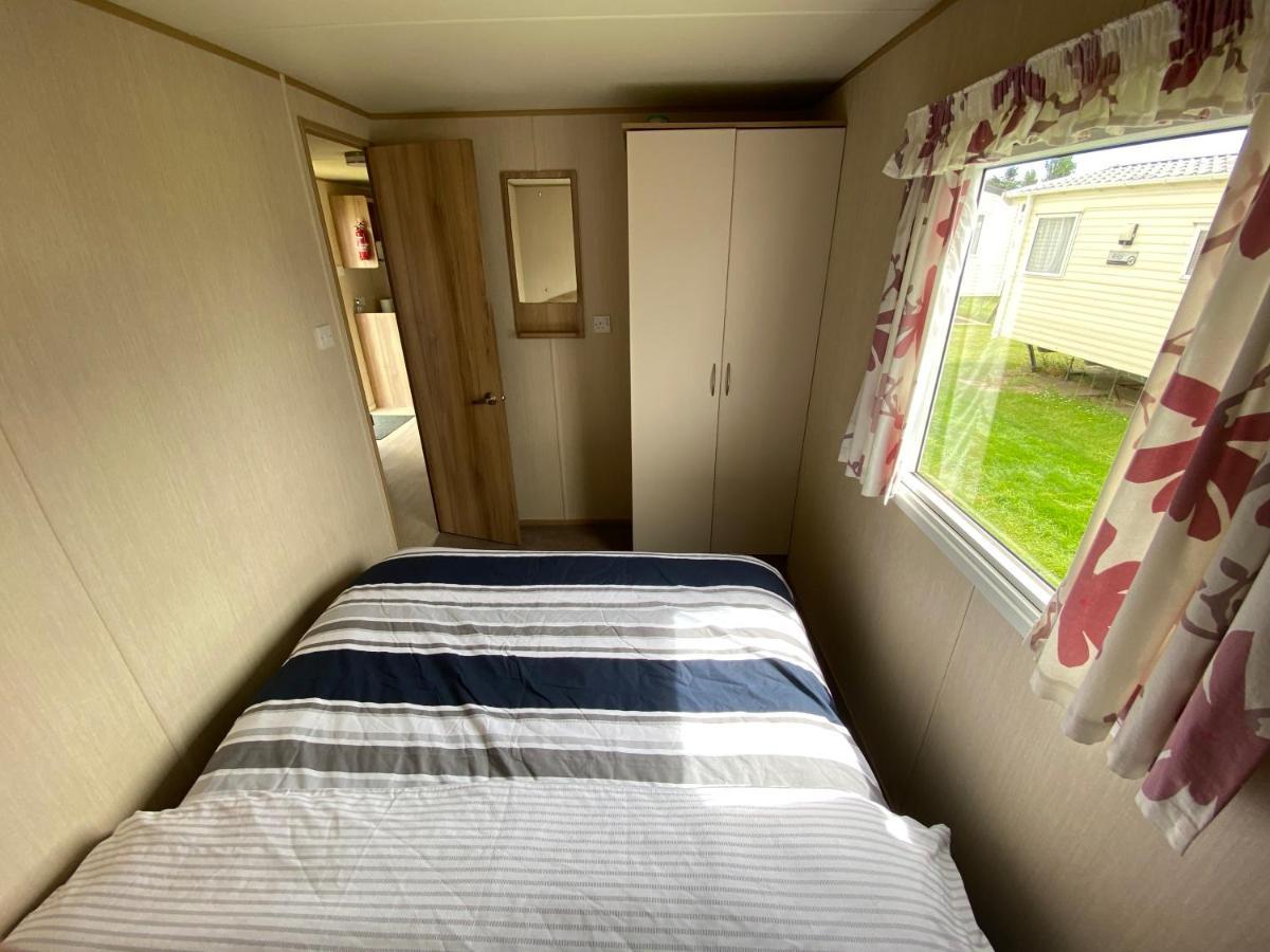 3 Bed 8 Berth Caravan In California Cliffs - M1 غريت يورماوث المظهر الخارجي الصورة